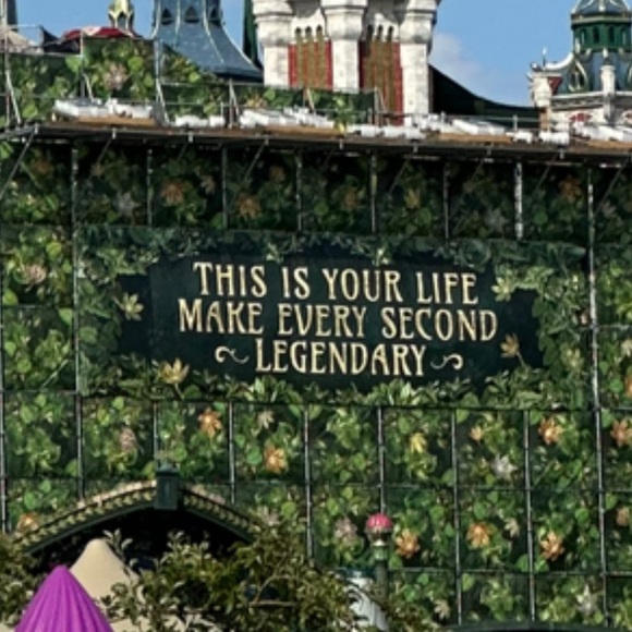 Meet your Posher, Sam - Picture 1 of 1